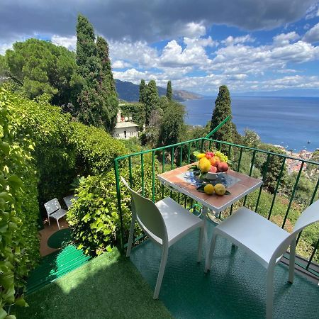 Villa Don Mimi Guarnaschelli La Dependace Taormina Exterior photo
