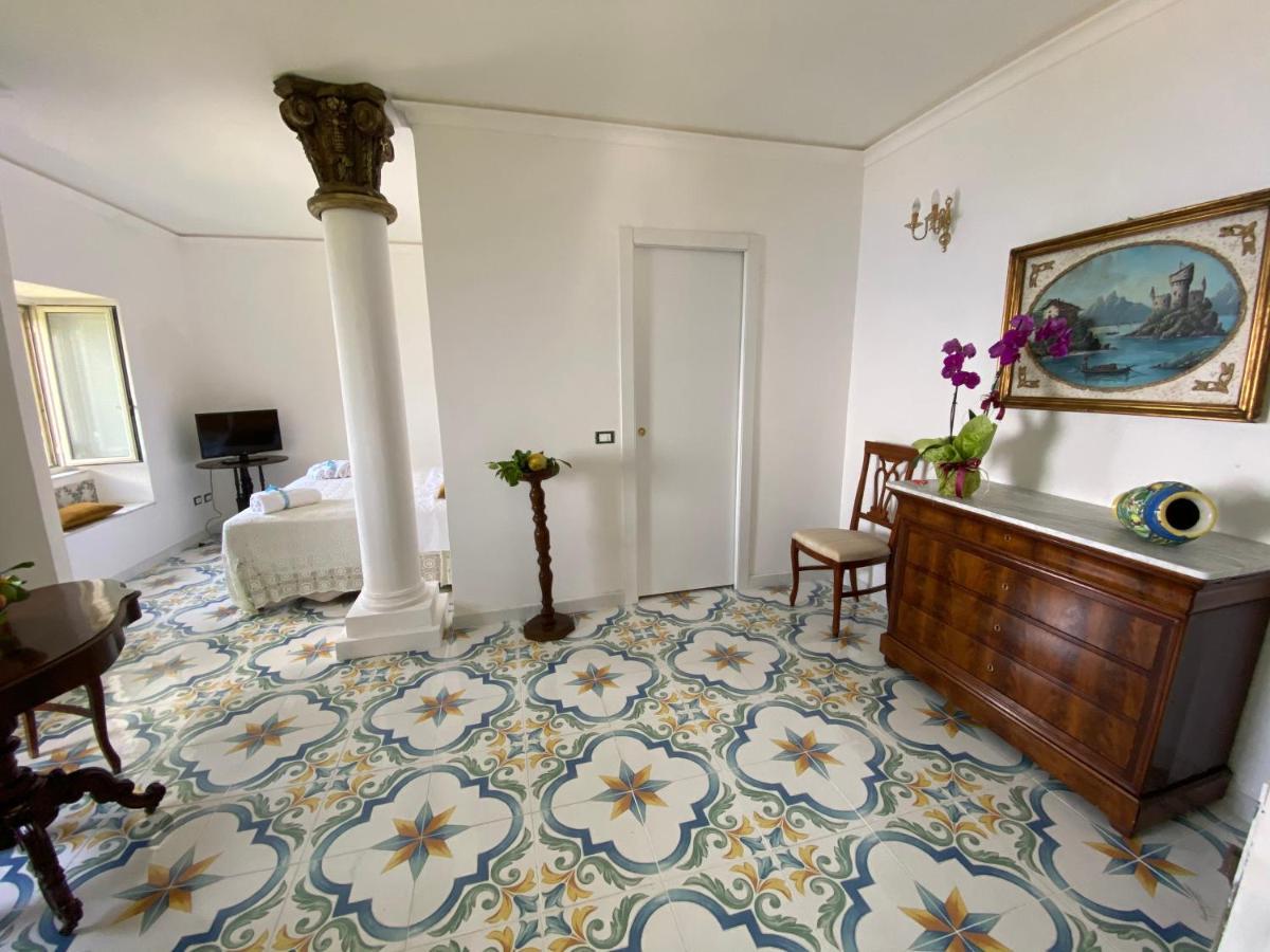 Villa Don Mimi Guarnaschelli La Dependace Taormina Exterior photo