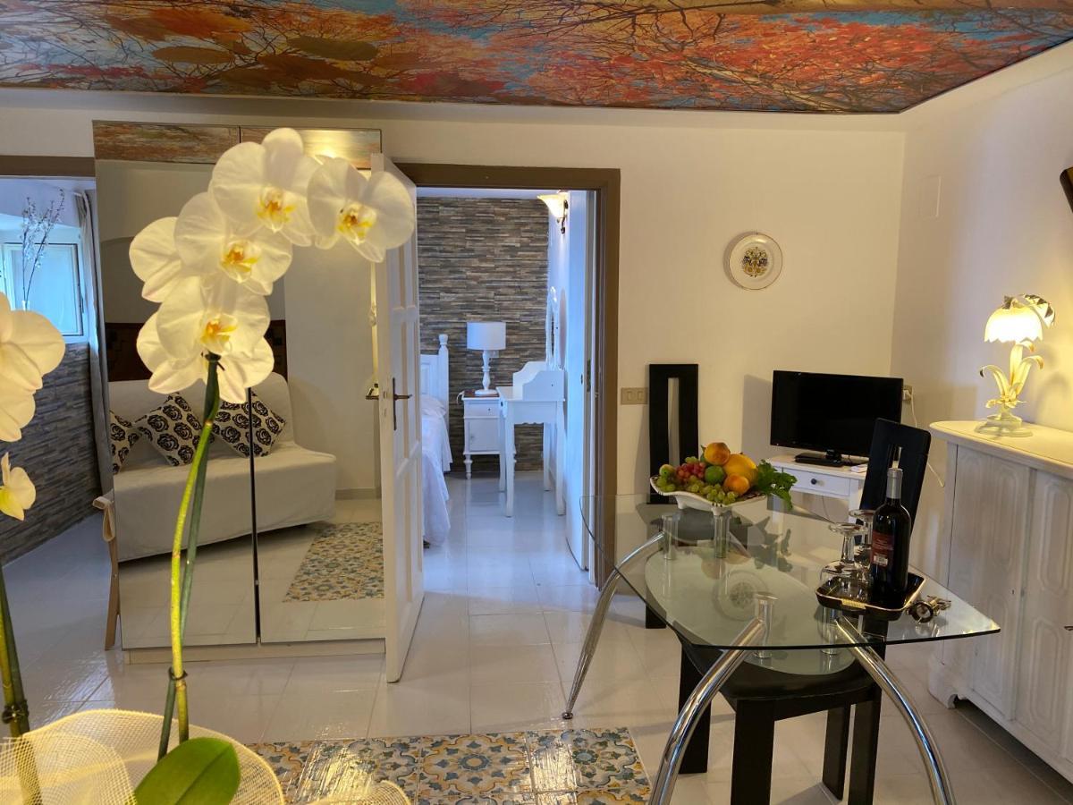 Villa Don Mimi Guarnaschelli La Dependace Taormina Exterior photo