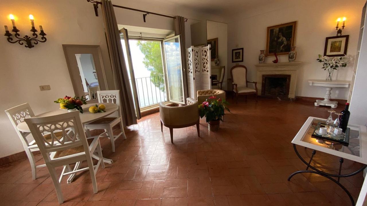 Villa Don Mimi Guarnaschelli La Dependace Taormina Exterior photo