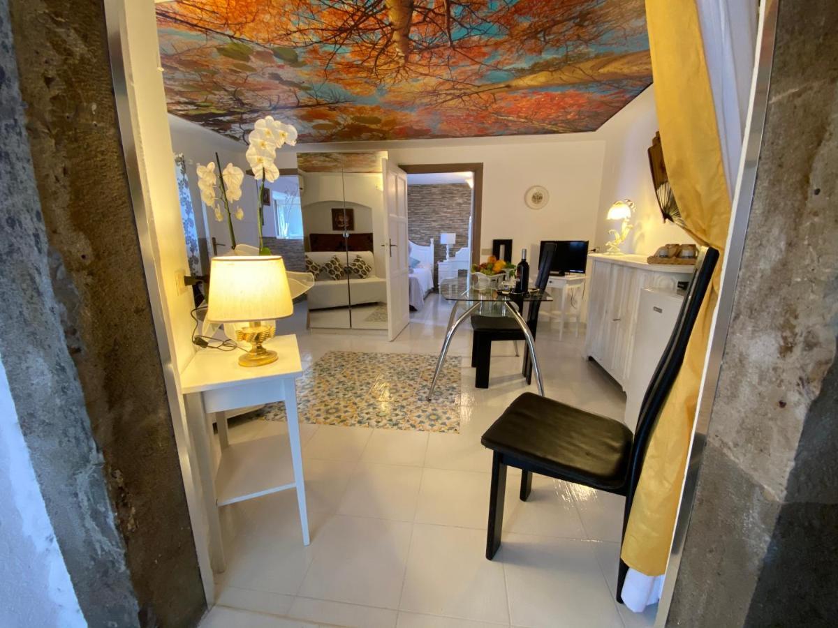 Villa Don Mimi Guarnaschelli La Dependace Taormina Exterior photo